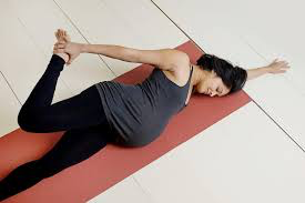 Prenatal Yoga Classes: Begnins, Nyon - Raison d'Hêtre