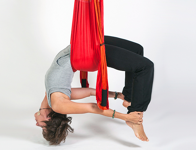 Flying Yoga Classes: Begnins, Nyon - Raison d'Hêtre